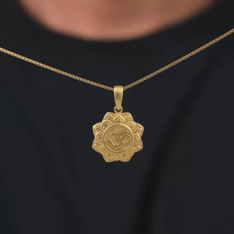 Golden Unique Om Pendant With Box Chain